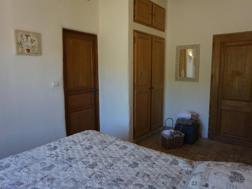 Hotel La Buisse Simiane-la-Rotonde Zimmer foto
